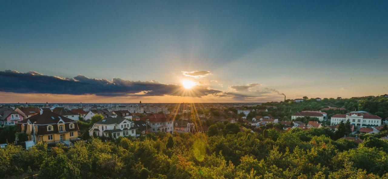 Aparthotel Panoramis Residence Орадя Экстерьер фото